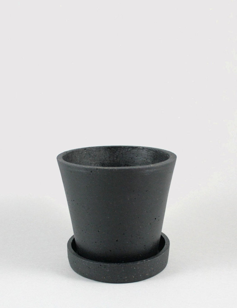 Hay Flower Pot with Saucer Medium - Black