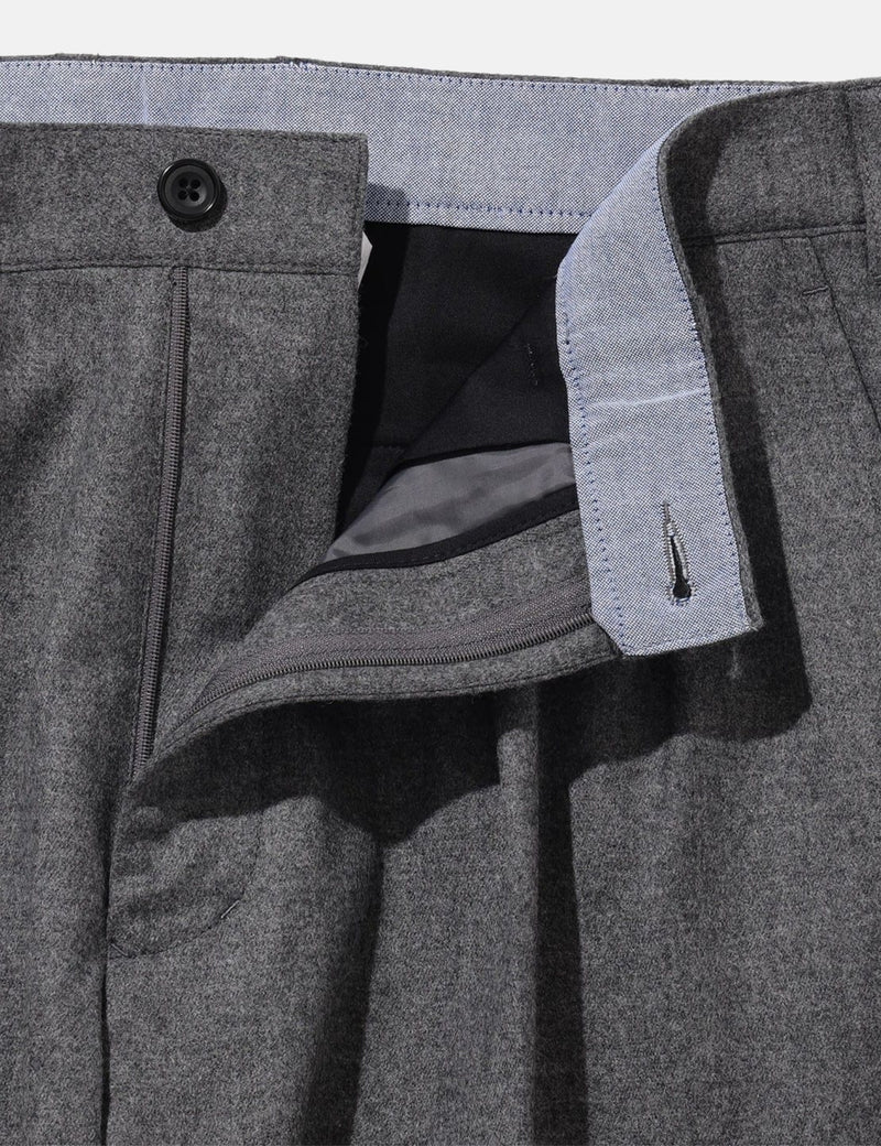 Beams Plus 2 Pleats Tapered Flannel - Grey