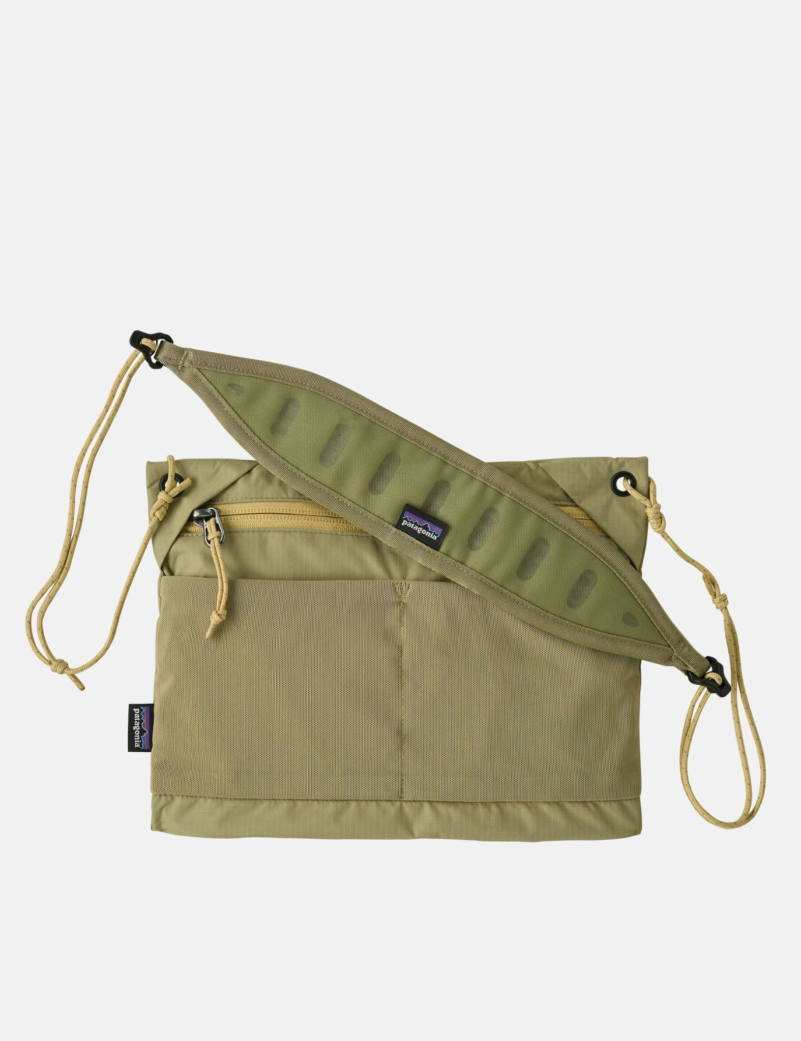 Patagonia Terravia Sacoche Bag - Gumtree Green | Article.