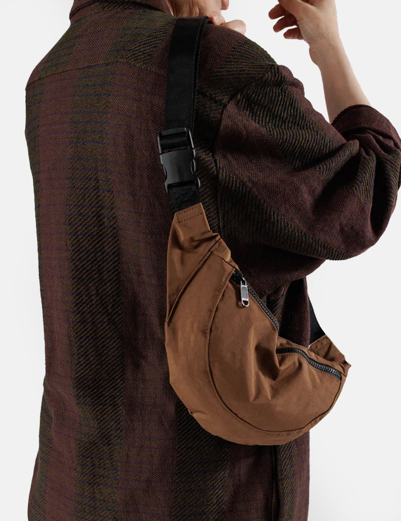 Baggu Crescent Fanny Pack (Recycled) - Brown
