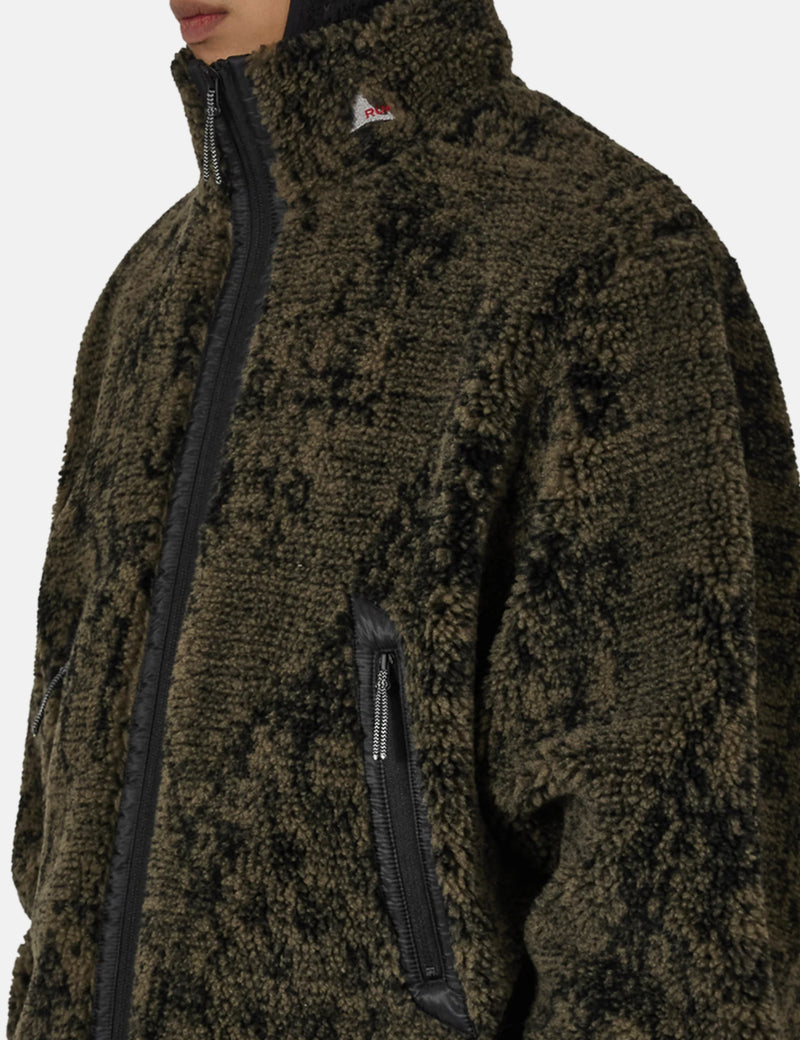 ROA Ewe Furry Jacket - Olive Green
