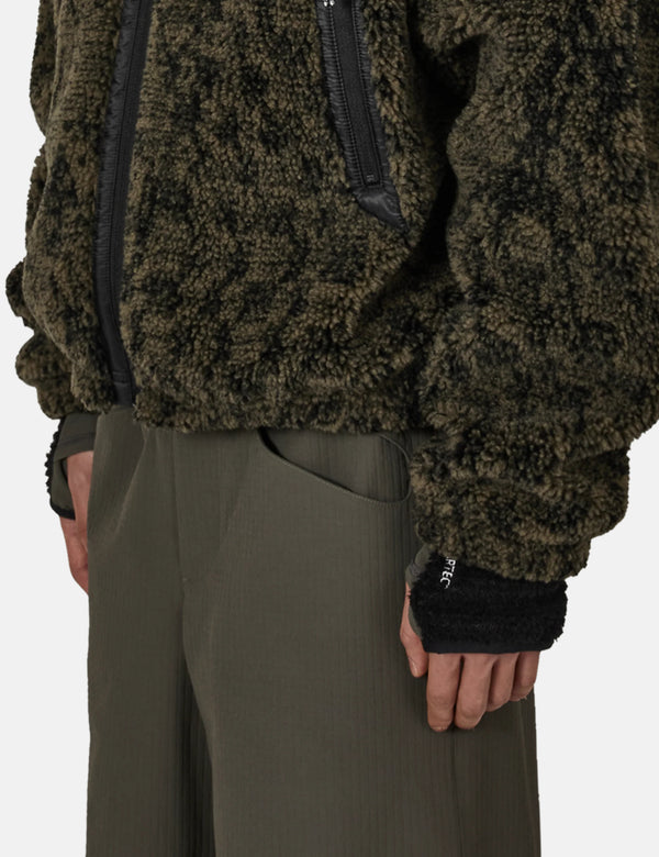 ROA Ewe Furry Jacket - Olive Green