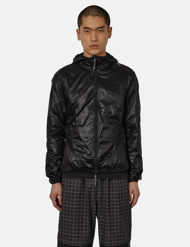 ROA Hue Packable Wind Jacket - Black | Article.