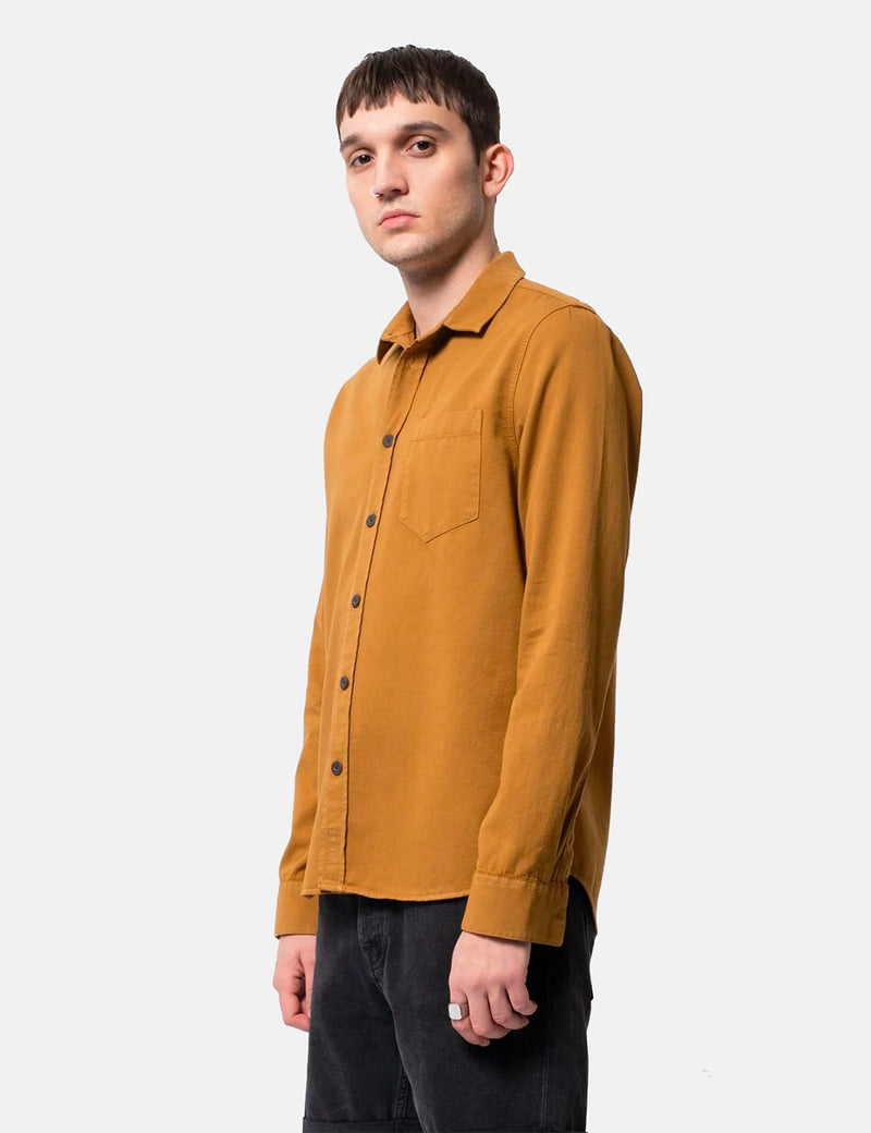 Nudie Henry Pigment Dyed Shirt - Camel