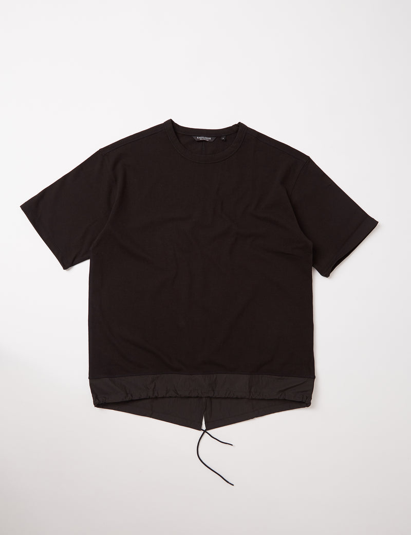 EastlogueフィッシュテールTシャツ-ブラック