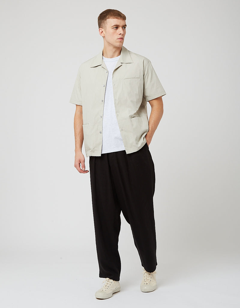Uniform Bridge 3 Pocket Open Collar Shirt - Cream Grey