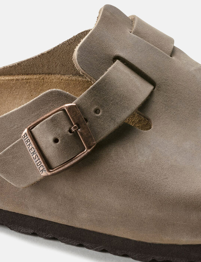 Birkenstock Boston Oiled Leather (Regular) - Tobacco Brown