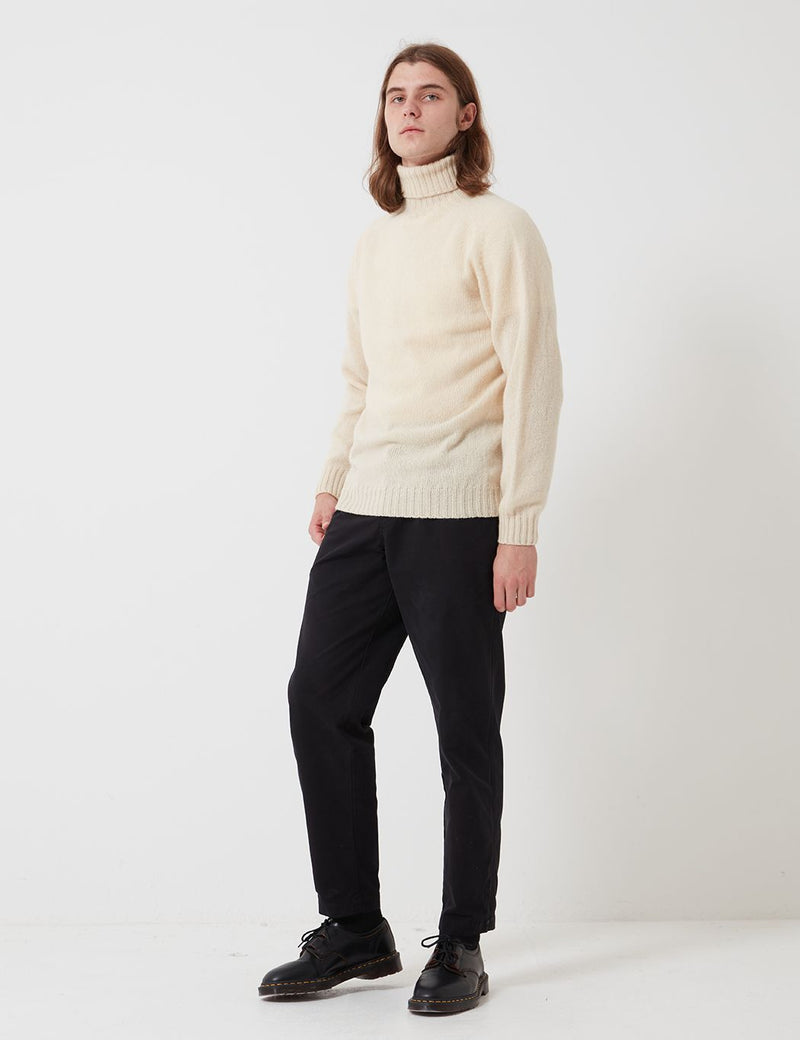 Bhode Lambswool Roll Neck Jumper (Made in Scotland) - Cream
