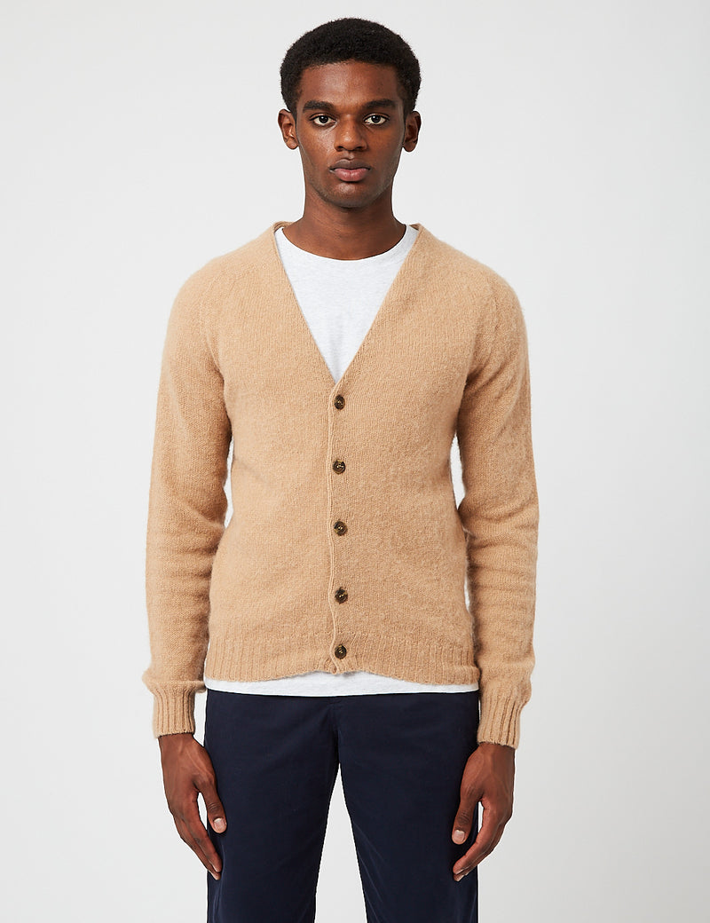 Bhode Lambswool Cardigan (Made in Scotland) - Cashew Brown