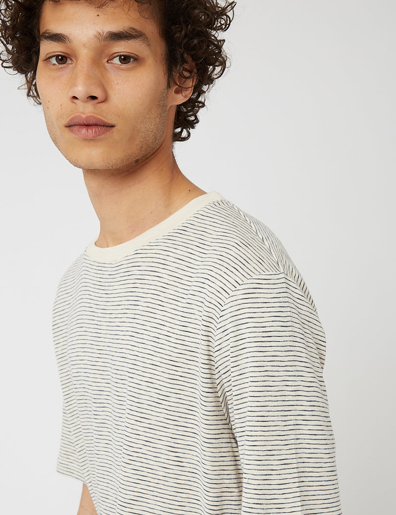 Folk Fine Stripe T-Shirt - Ecru/Marineblau