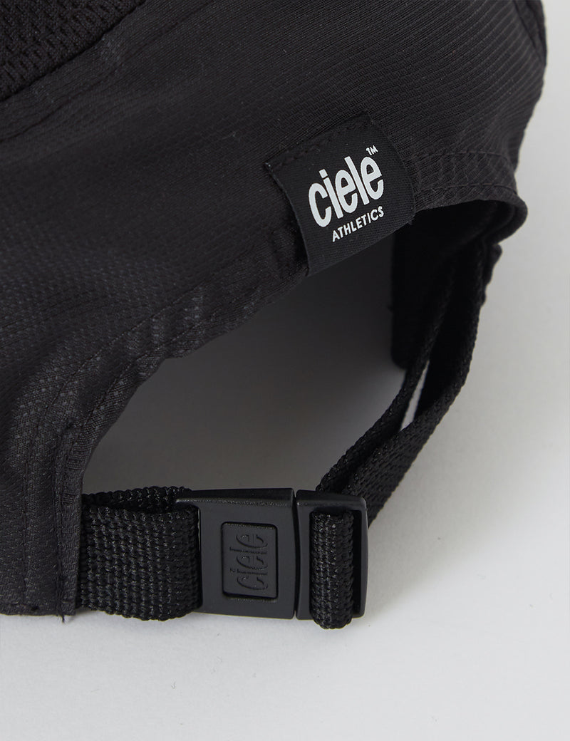 Ciele Athletics GOCap SC Standard Stripe Cap - All Night Black