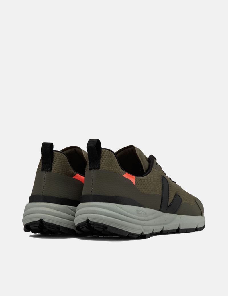 Veja Dekkan Trainers (Alveomesh) - Khaki/Black