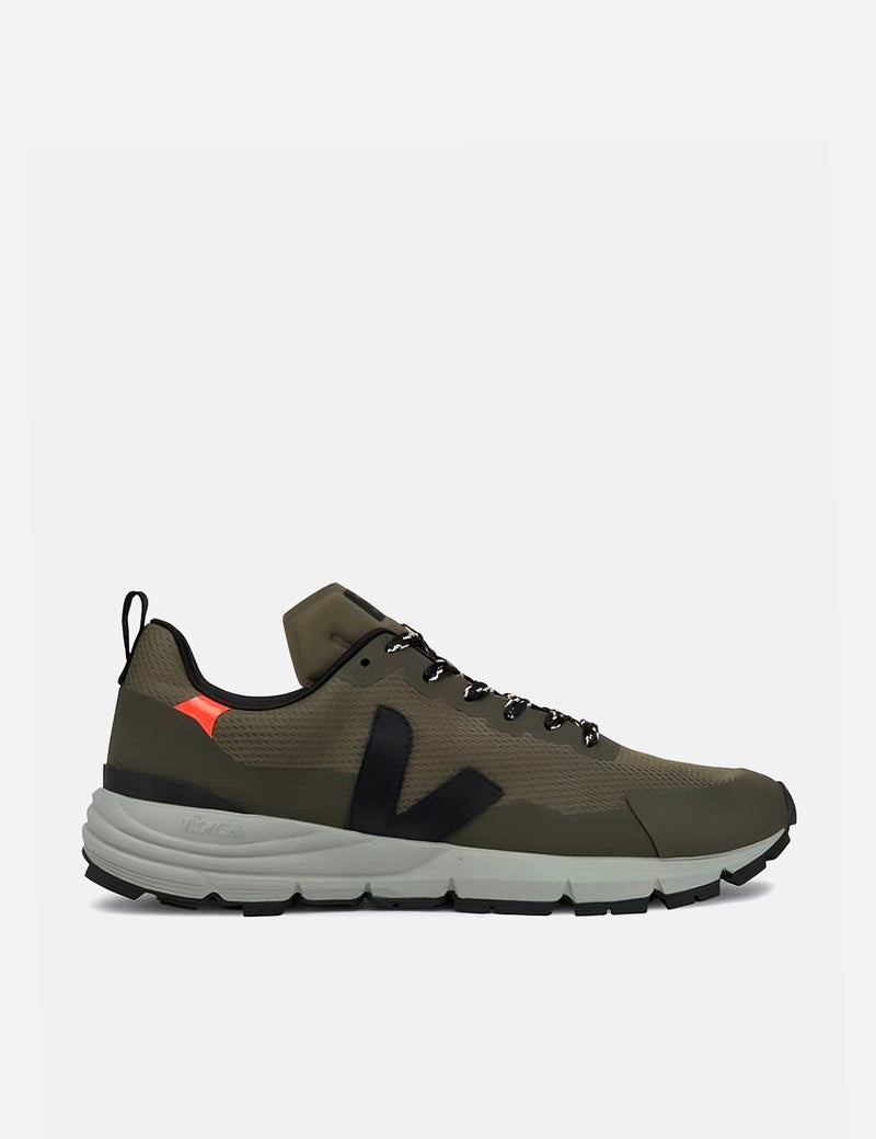Veja Dekkan Trainers (Alveomesh) - Khaki/Black