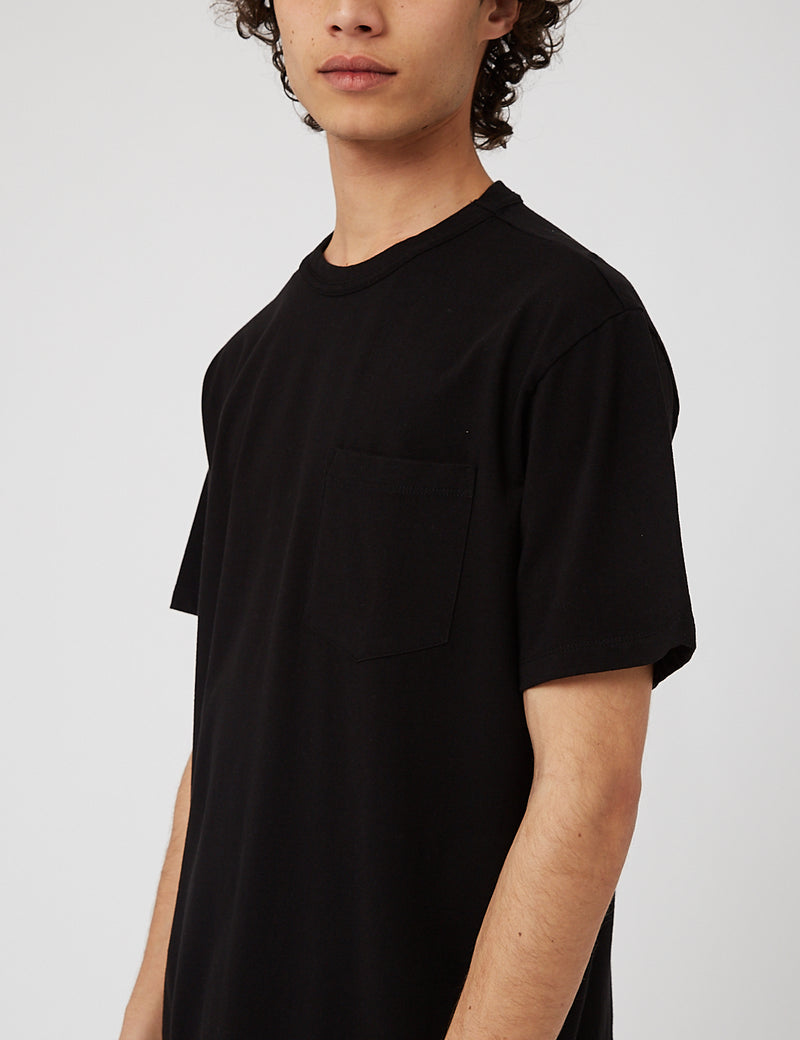 EastlogueワンポケットTシャツ-ブラック