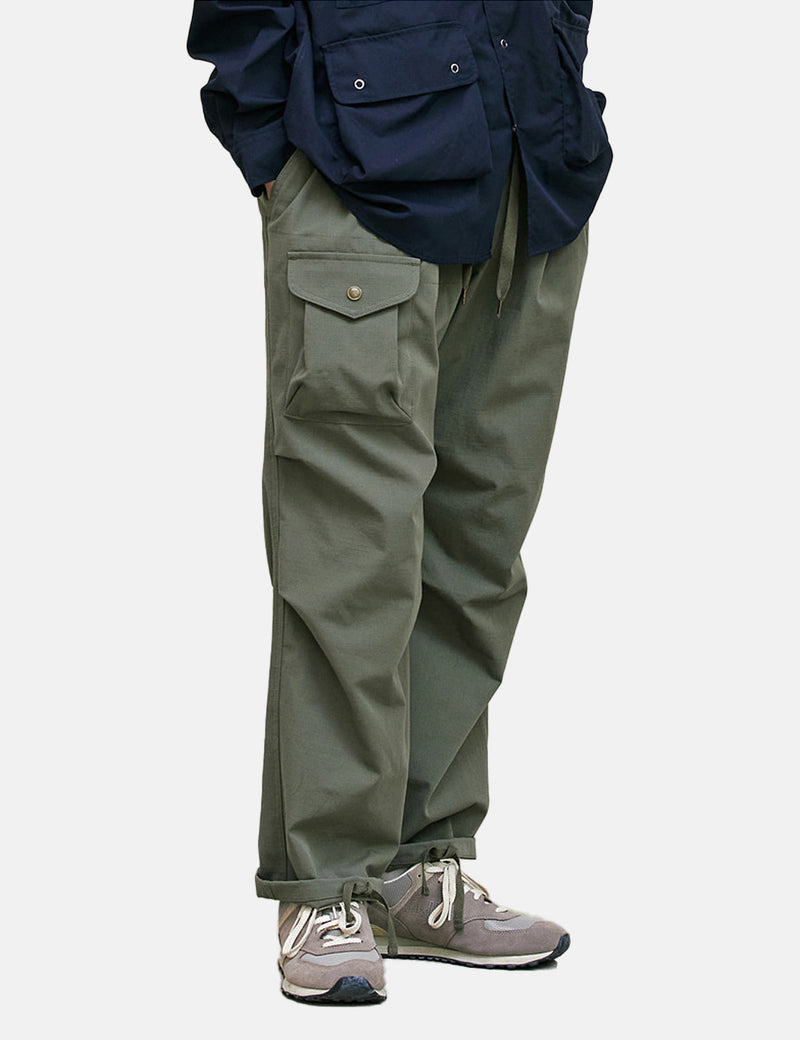 Frizmworks Army Two Tuck Relaxed Pants - Olive Green