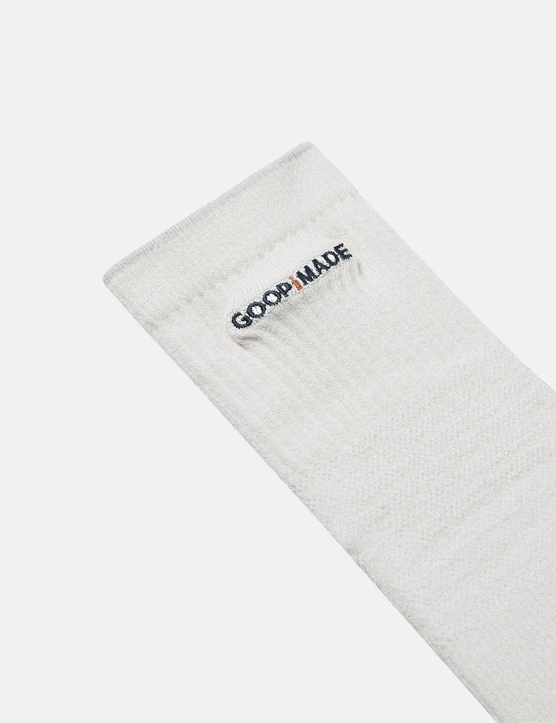 GOOPiMADE Logo Tabi Socks - Cream