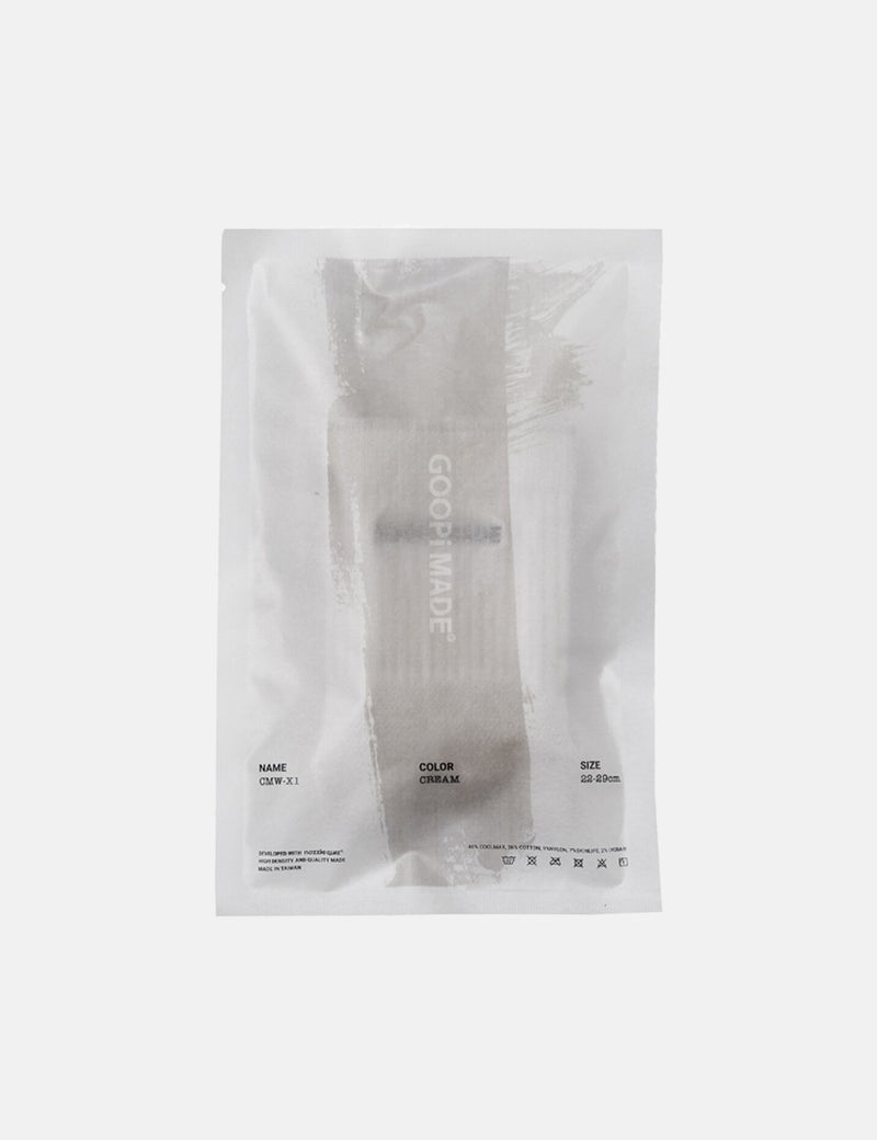 GOOPiMADE Logo Tabi Socks - Cream
