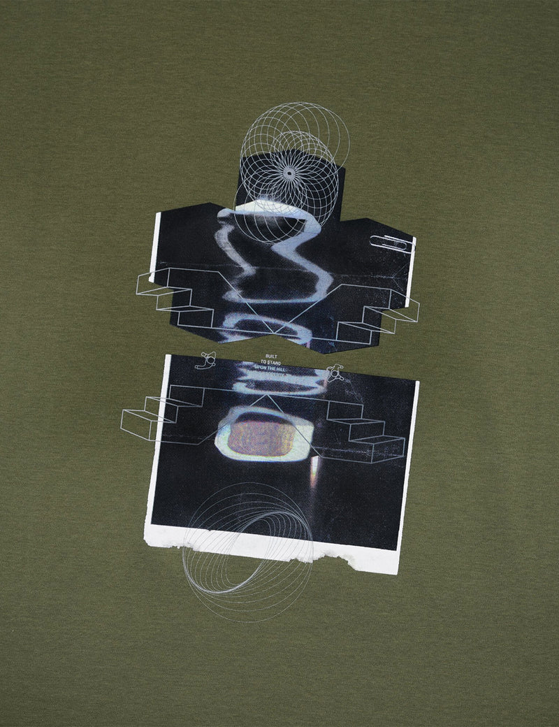 GOOPiMADE Nes-03 "Gewicht" Graphic T-Shirt - Moss Green