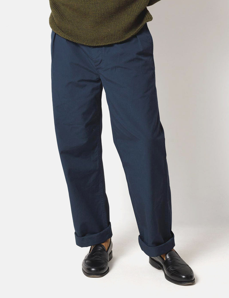 Nigel Cabourn Pleated Chino (Regular) - Black Navy