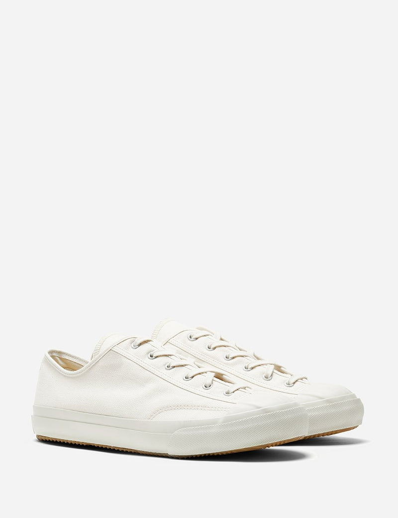 Moonstar Gym Classic Low Trainers (Canvas) - Off White