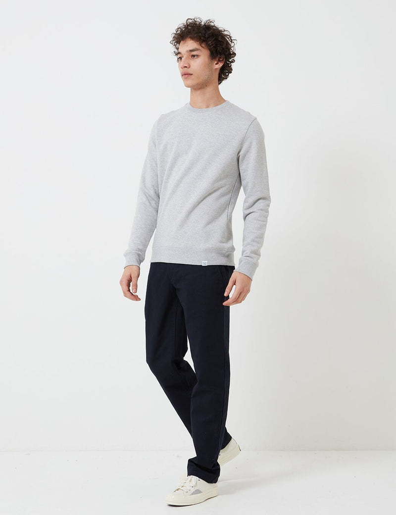 Norse Projects Vagn Classic Crew Sweatshirt (445gsm Cotton) - Light Grey Heather