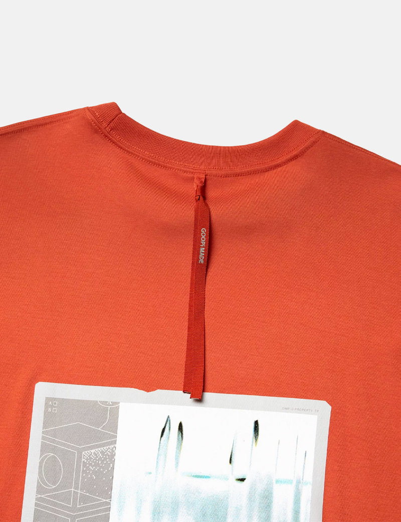 GOOPiMADE Nes-01 “Tomáš” Graphic T-shirt - Pumpkin