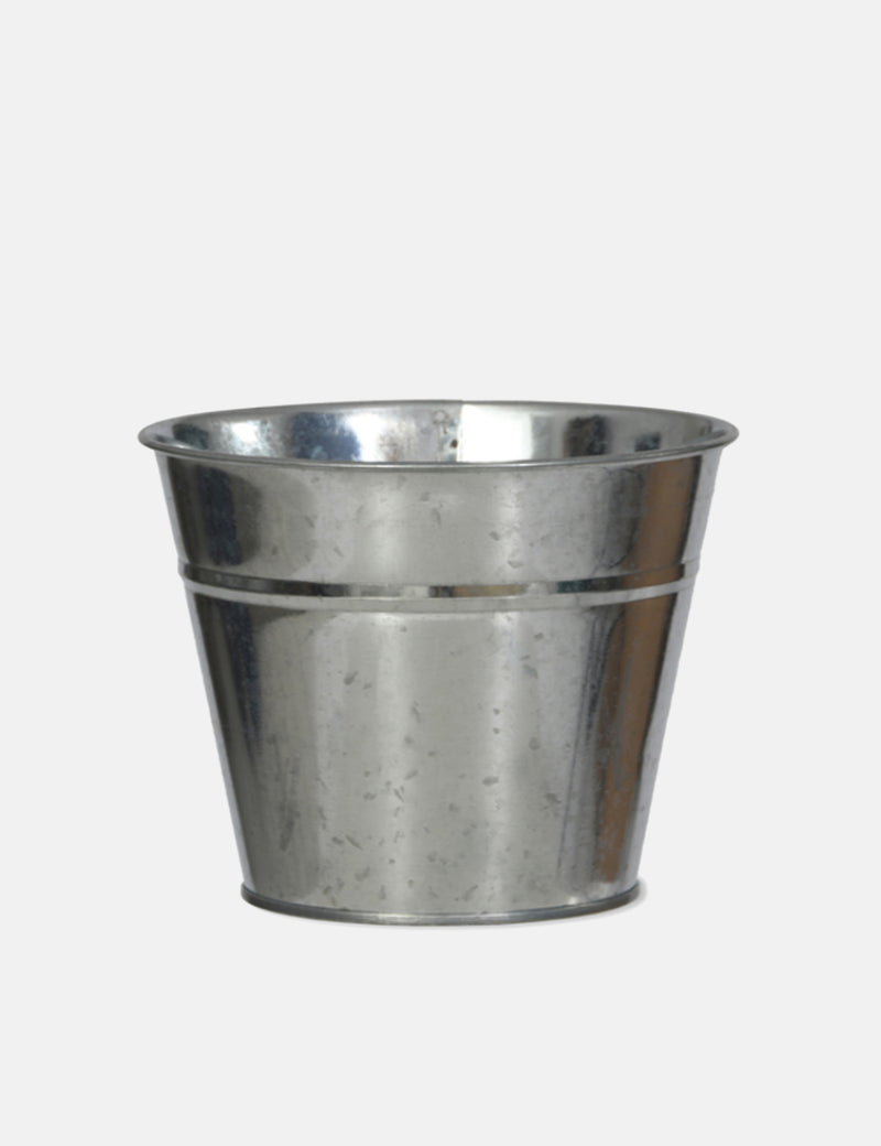 Garden Trading Winson Plant Pot (Galvanised Steel) - Silver