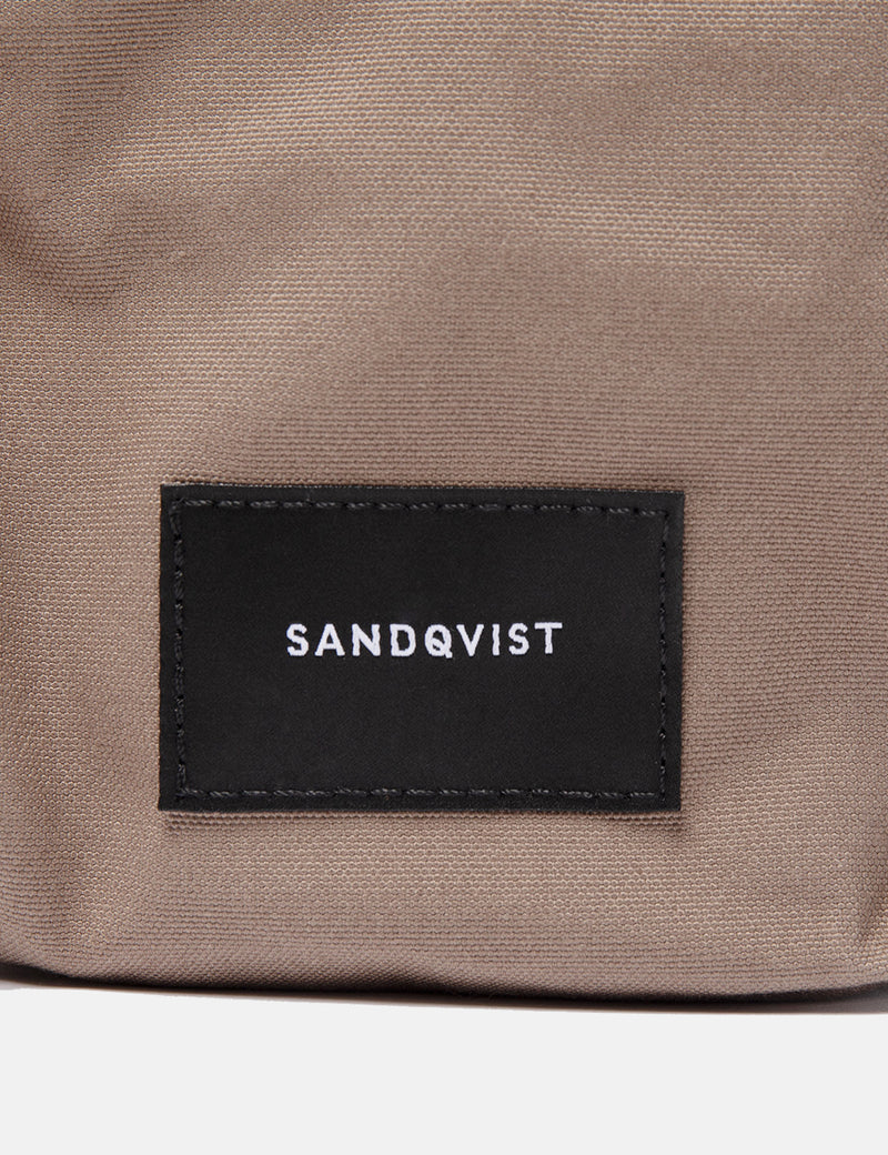 Sandqvist Sixten Vegan Shoulder Bag (Organic/Recycled) - Fossil/Orange