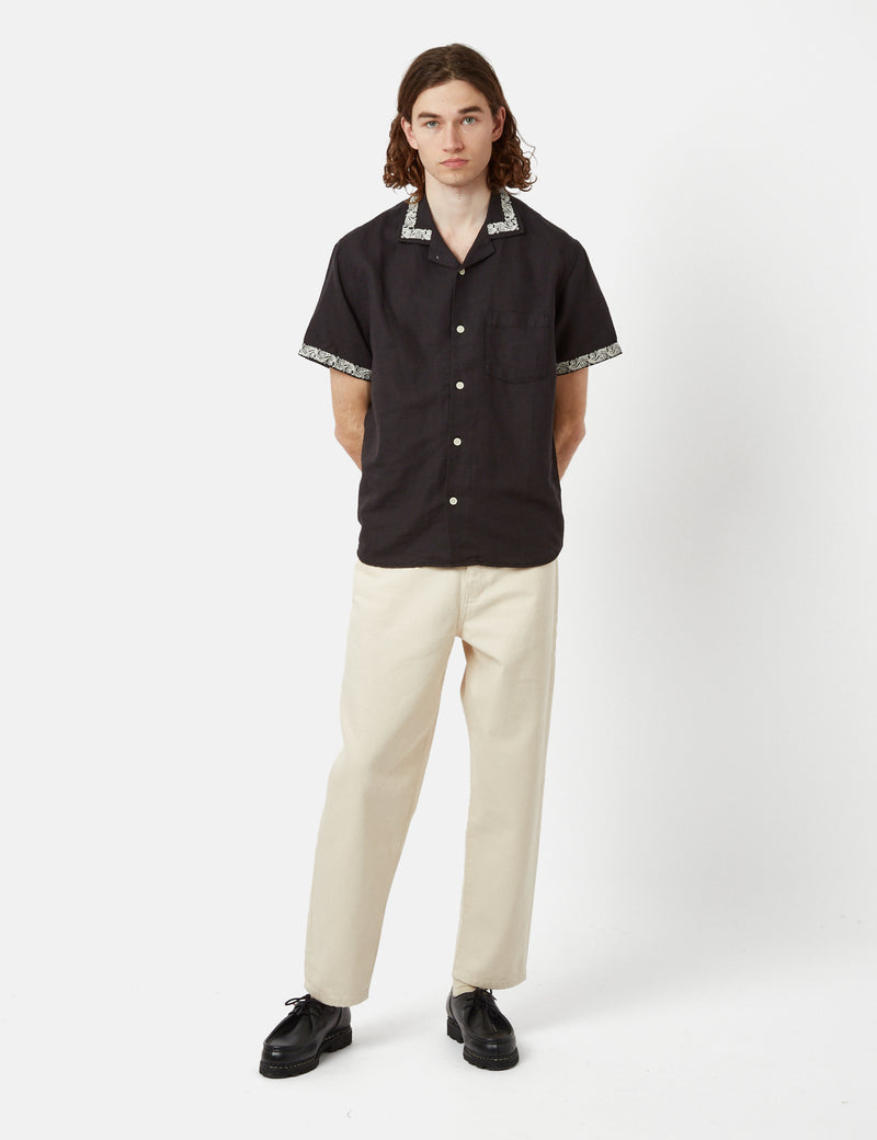 Corridor Hamsa Floral Short Sleeve Linen Shirt - Black