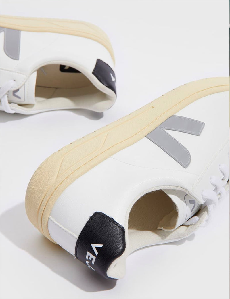 Veja Urca CWL Trainers - White/Oxford Grey/Black